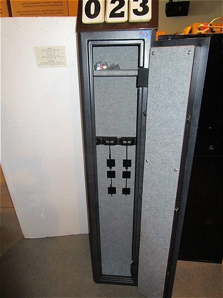 lot 23 image: Stack-On Home Defense Safe