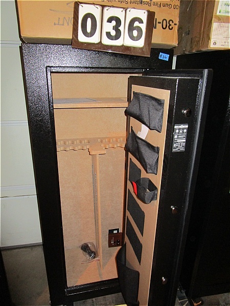 lot 36 image: Cannon Capital Deluxe Series 24 Gun Safe