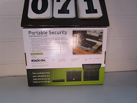 lot 71 image: Stack-On Portable Security Case - Large