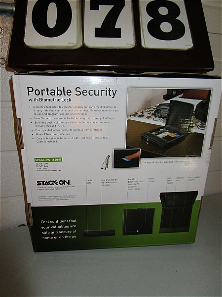 lot 78 image: Stack-On Portable Security Case - Large