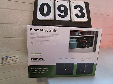 lot 93 image: Stack-On Large Personal Safe