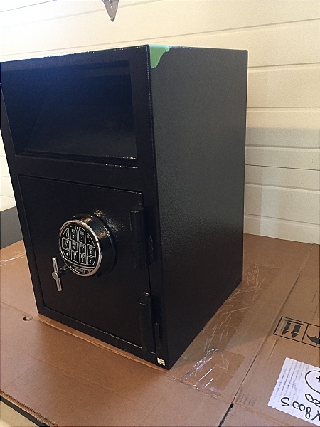 lot 95 image: Buffalo Drop Safe