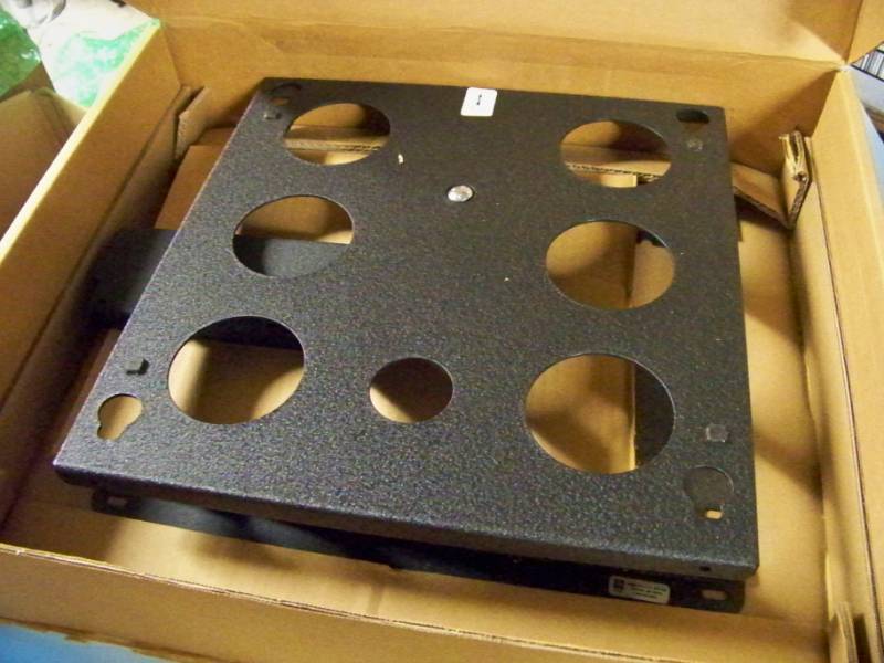ChiefSanus, PWS-2111, Heavy-Duty ArticulatingAdjustable Flat Screen Wall Mount - NEW