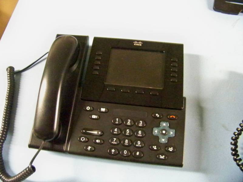 (2) Cisco, CP-9951, Advanced Multimedia IP Phones w 5 SIP Lines & HD Voice
