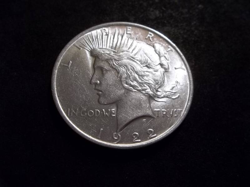 lot 24 image: 1922  Silver Peace Dollar