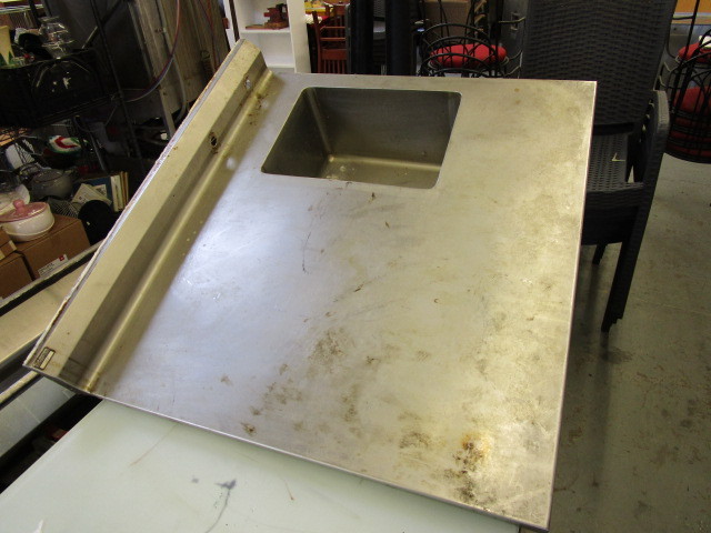 lot 417 image: PALM BROTHERS RESTAURANTIQUES STAINLESS STEEL TABLETOP SINK