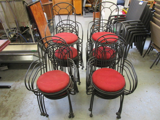 lot 418 image: 18 METAL FRAME CHAIRS W RED CUSHION SEAT