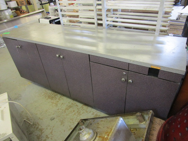 lot 422 image: 3 DRAWER KITCHENSTORAGE CABINET