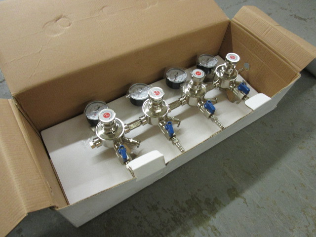 lot 445 image: CO2 KEG BEER REGULATOR