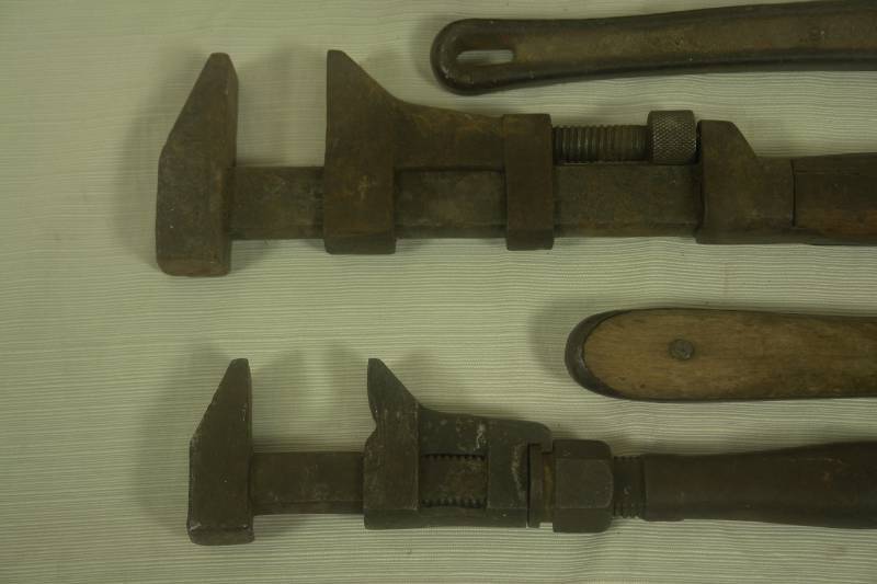 lot 42 image: Two Pipe & Three Monkey Wrenches