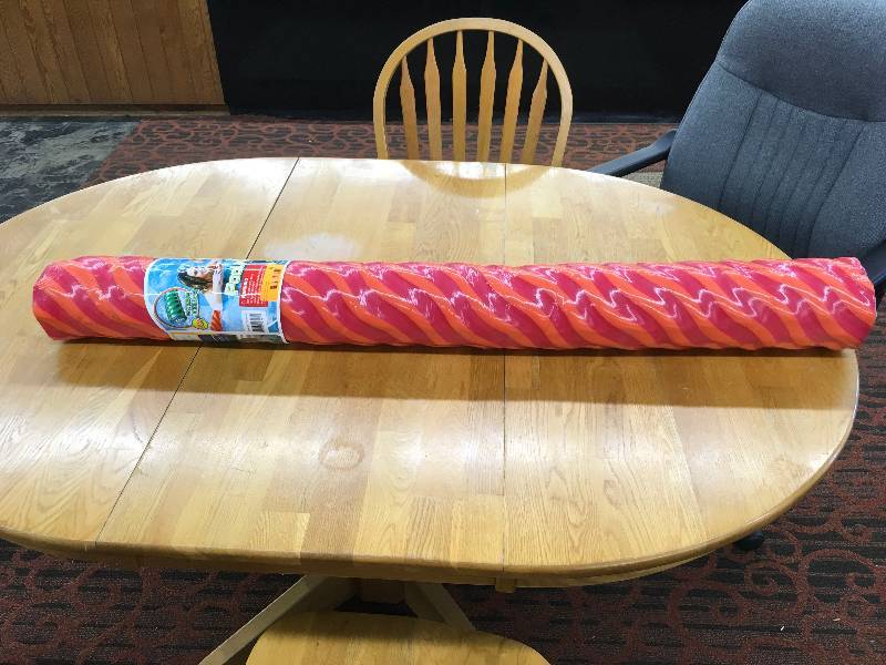 lot 18 image: Pool Noodle, Retail $18.99