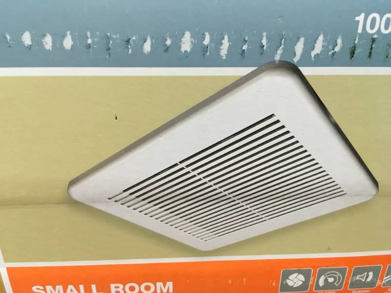lot 16 image: Hampton Bay 1001419054 Humidity Sensing Ventilation Fan Small Room in good conditions