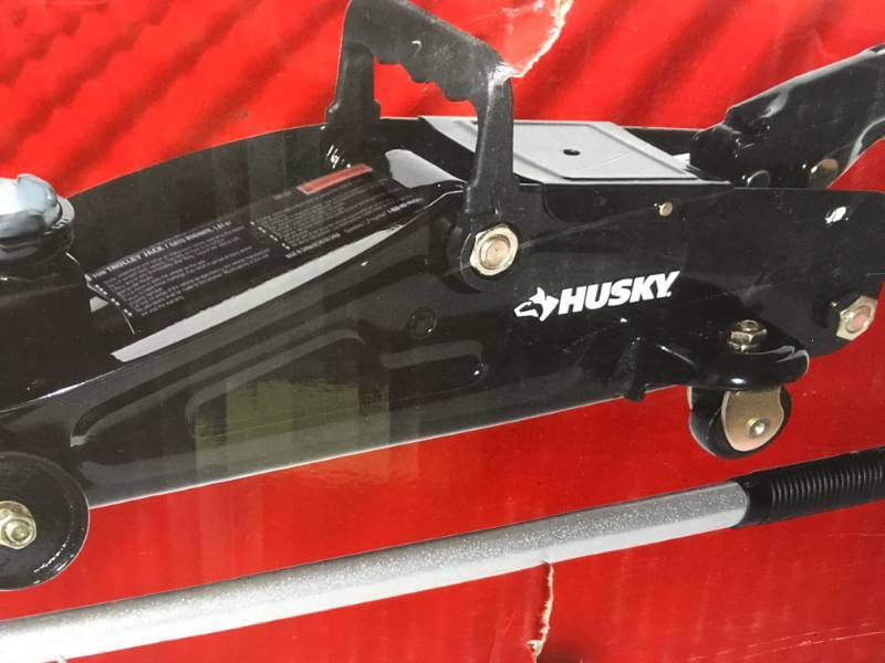 lot 72 image: Husky 2 Ton Hydraulic Trolley Floor Jack in good conditions