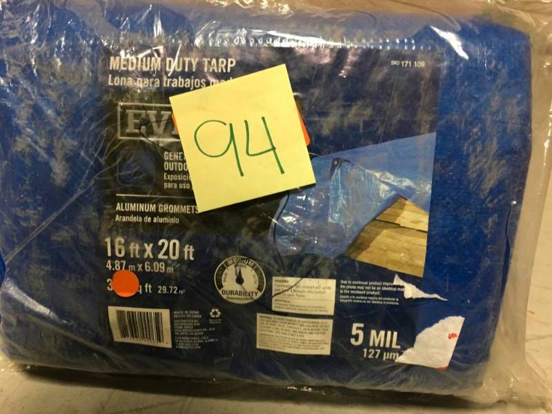lot 94 image: EVERBILT 16FT X 20 FT . Blue Medium Duty General Purpose Tarp  5 MIL 127 UM in good conditions