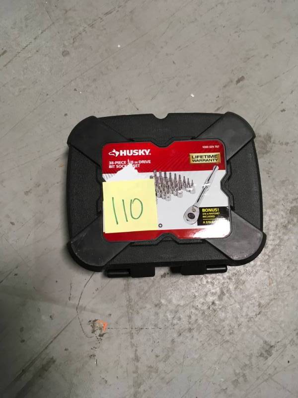 lot 110 image: Husky 38 Drive Master SAE Mm Torx Allen Bit Socket Set - 38 PC 1000 029 787