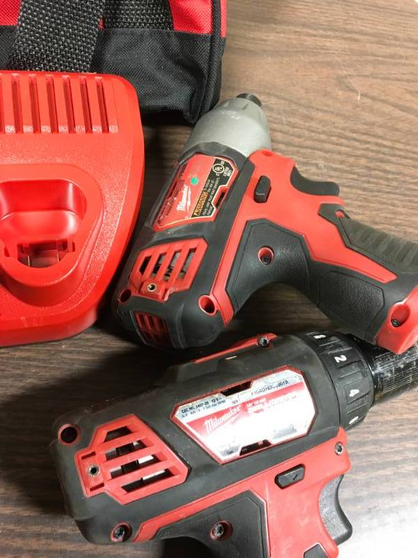 Milwaukee M12 38 DrillDriver (2407-20) & ( 2402-20) M12 FUEL Lithium-Ion 14 in. Hex 2-Speed Screwdriver  Combo kit Used in good working cond.