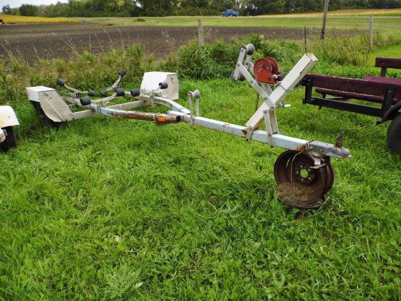 lot 14 image: EZ Loader Roller Trailer
