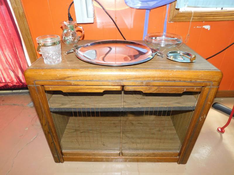 lot 2 image: Wooden Cabinet With Glass Doors & All Of Its Contents