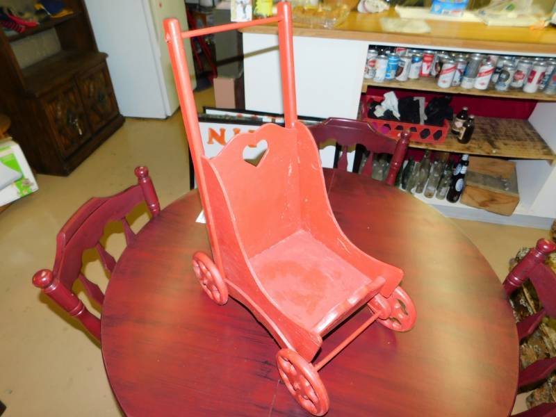 lot 16 image: Red Cart On Wheels