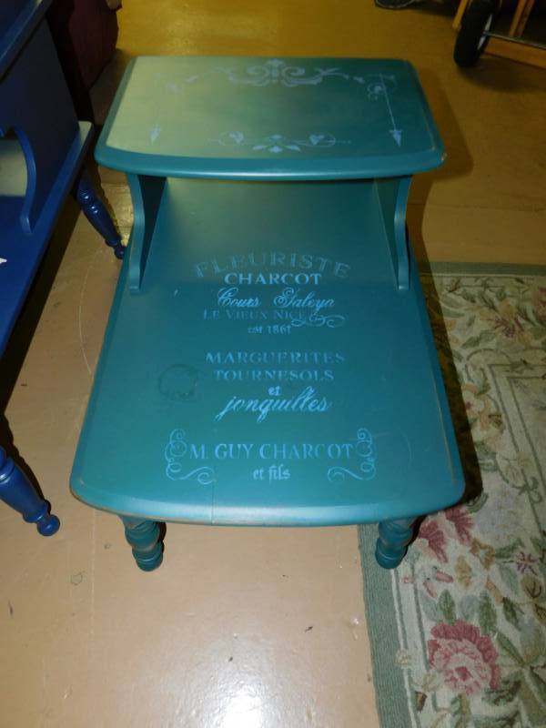 lot 56 image: Green End Table