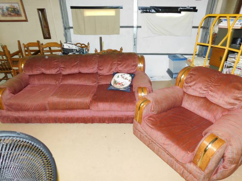 lot 61 image: Maroon Matching Couch & Chair  With Reversible Covers