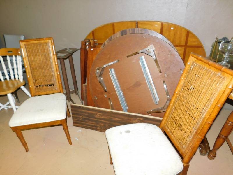 lot 88 image: Four Tables Two Chairs