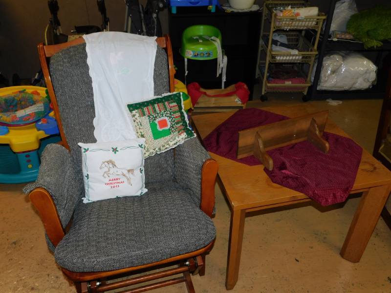 lot 120 image: GliderRocker---Two Pillows---Table Runner---Wooden Night Stand