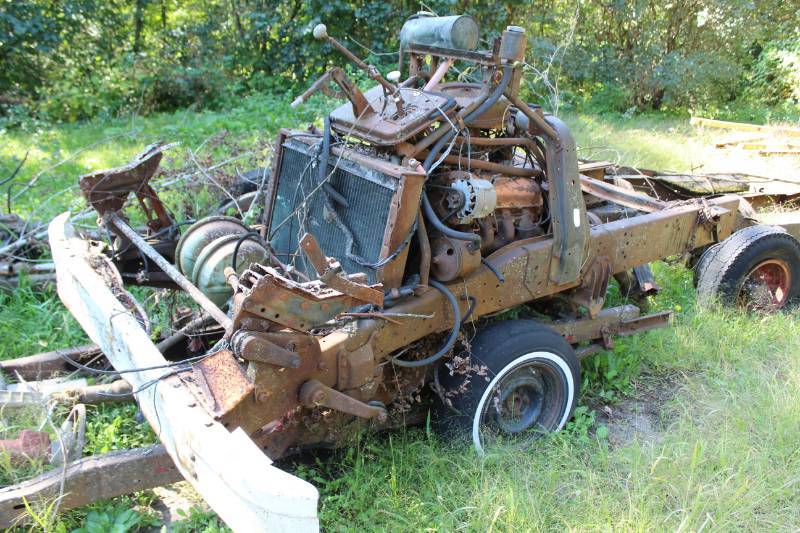 lot 136 image: 12-Frame, Engine
