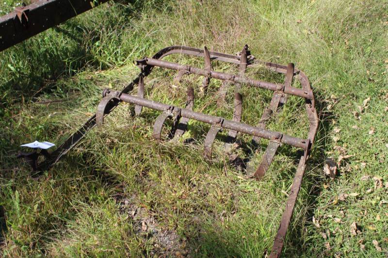 lot 199 image: Cultivator