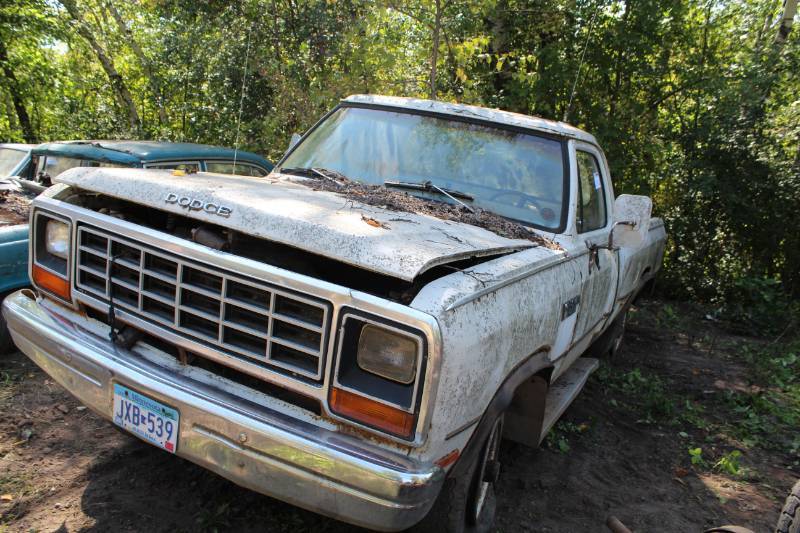 lot 131 image: Dodge Pickup Truck
