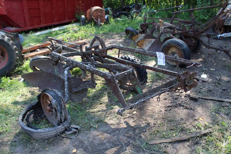 lot 152 image: Cultivator
