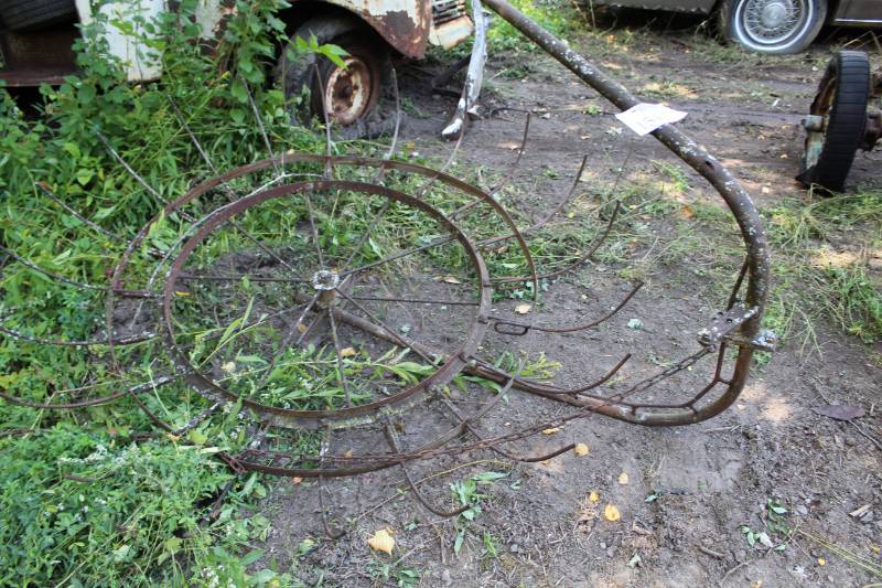 lot 154 image: Hay Wheel