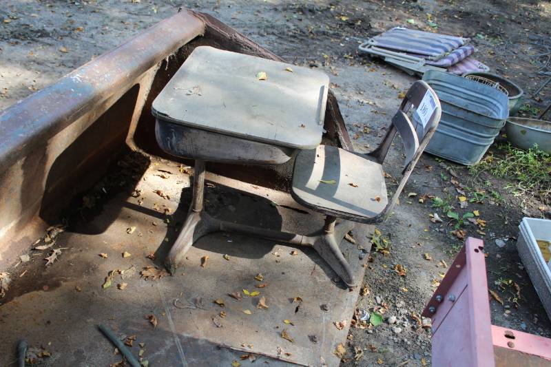 lot 180 image: Vintage School Desk