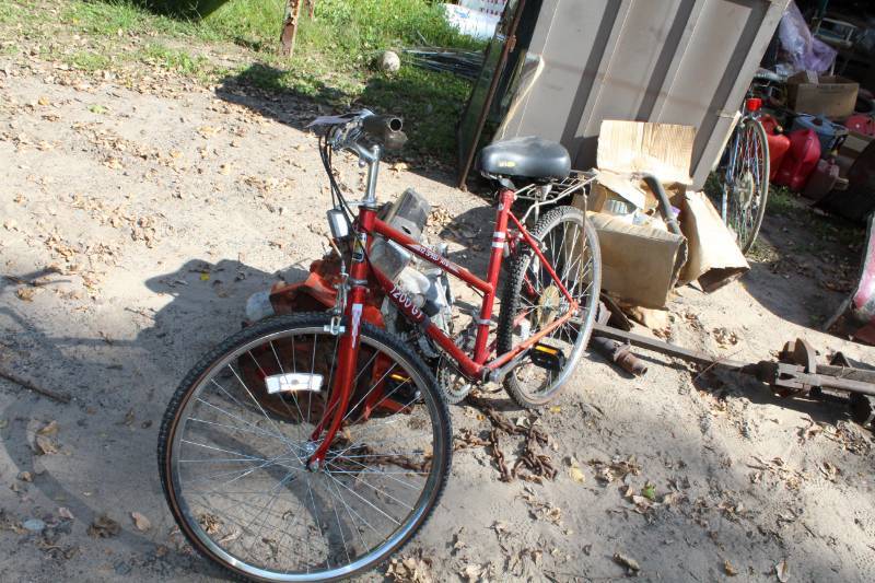 lot 188 image: 1200 GT 12-Speed All Terrain Bike
