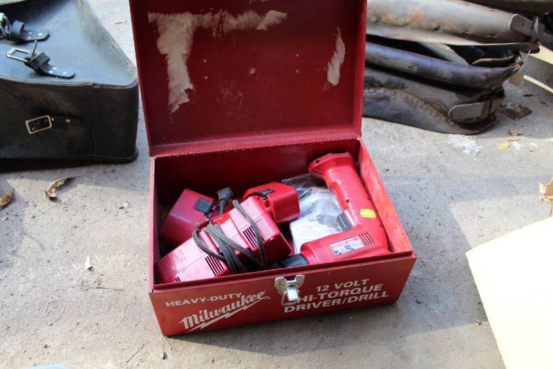 lot 267 image: Milwaukee Tools 38in. 12VDC High Torque DriverDrill w Case