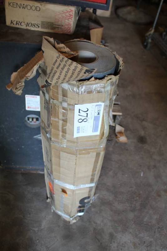 lot 278 image: 100-Grit Sanderpaper Roll