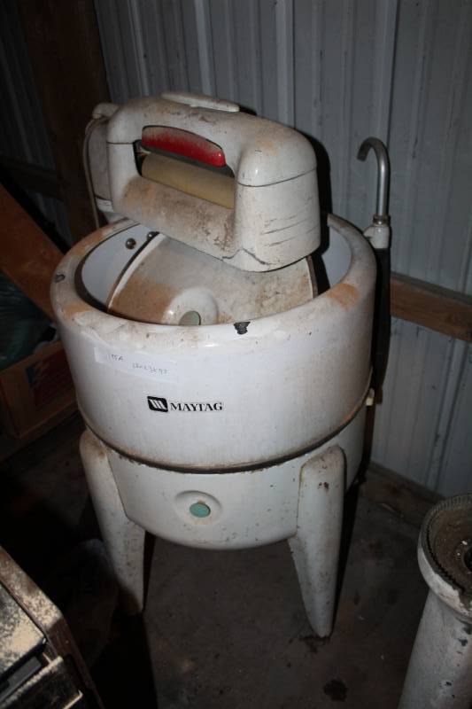 lot 195A image: Maytag Wring Washer