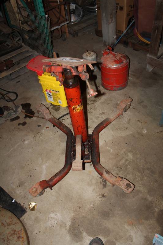 lot 204 image: Transmission Jack