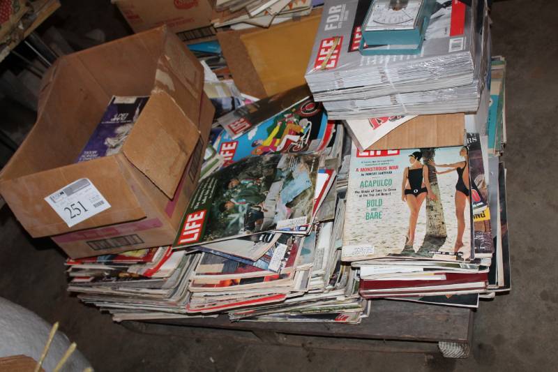 lot 251 image: Time Magazine Collection