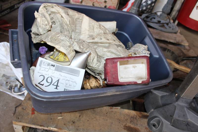 lot 294 image: Hersheys Kisses Ceramic Couch, Oreo Mug, Pepsi Glass Bottles, And More