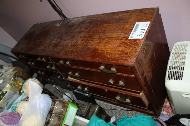 lot 310 image: Dresser