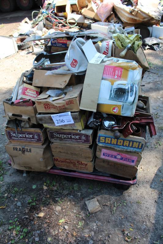 lot 256 image: AMC Nash Automotive Parts