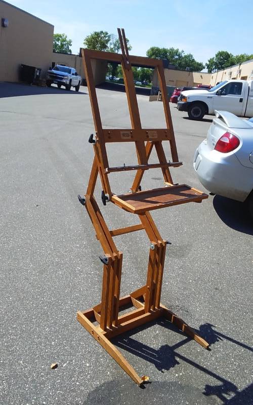 lot 26 image: Adjustable Artists Painting Easel