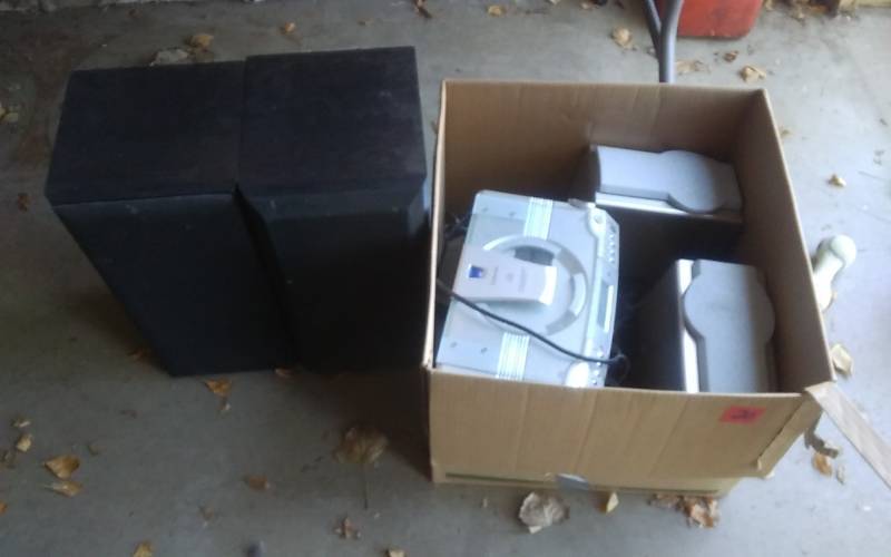 lot 46 image: Pair Of Polk Audio Speakers, Emerson StereoCd Player With Speakers, Misc