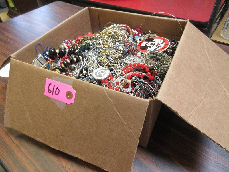 CRAFTING JEWELRY