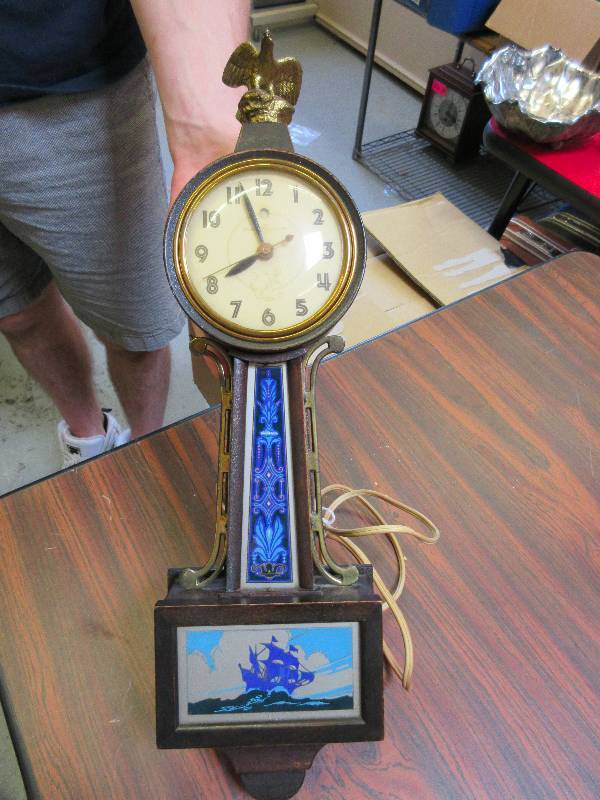 BANJO ELECTRIC CLOCK