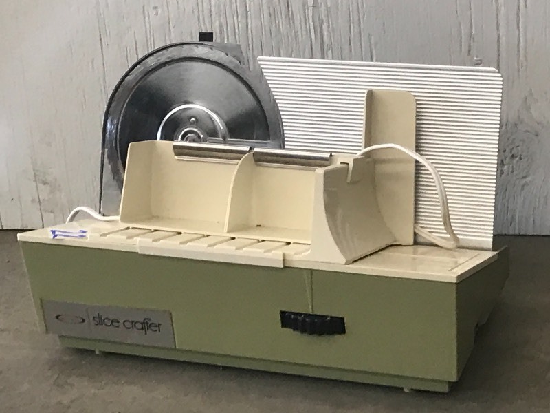 lot 22 image: Rival Slice-Crafter Variable Speed ...