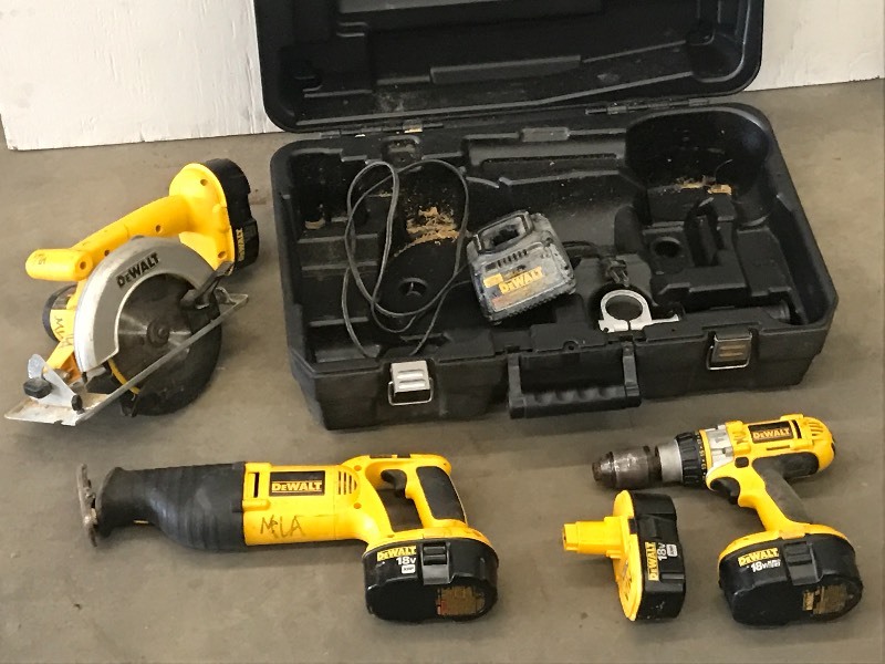 lot 60 image: DeWalt 18Volt Cordless Power Tool S...
