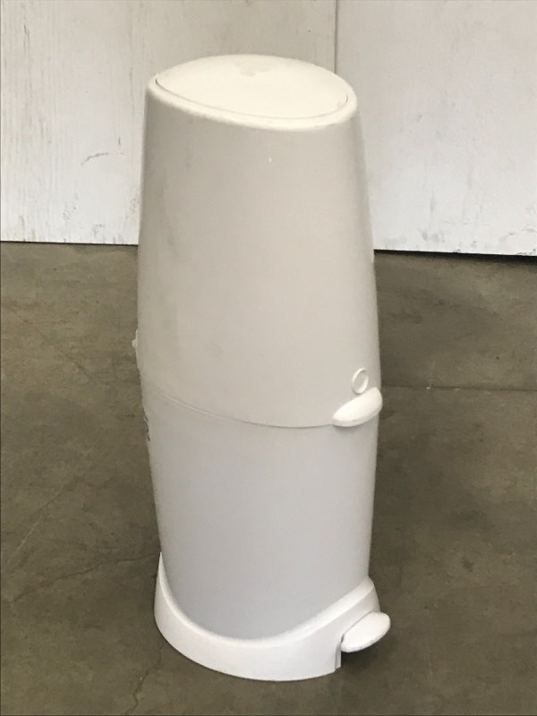 lot 102 image: Diaper-Genie Dirty Diaper Waste Con...