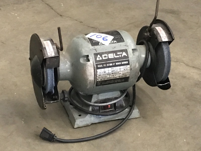 lot 106 image: Delta 6 Dual-Wheel Bench Grinder, ...